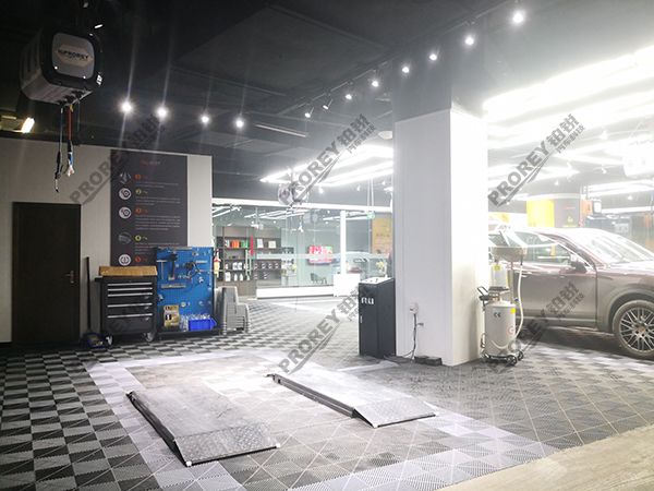 重慶宜行宜停-重慶金科店-藏地式舉升機(jī)