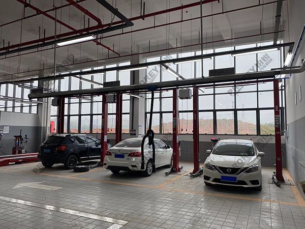 廣西東風日產4S店-南寧利隆汽車銷售服務有限公司-養(yǎng)護車間